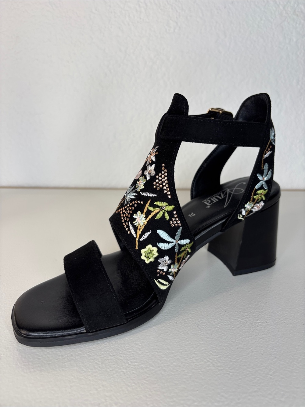 AZURA Romantic Embroidered Black Chunky Heel Sandals with Floral Detail 37/6.5 - Picture 7 of 13